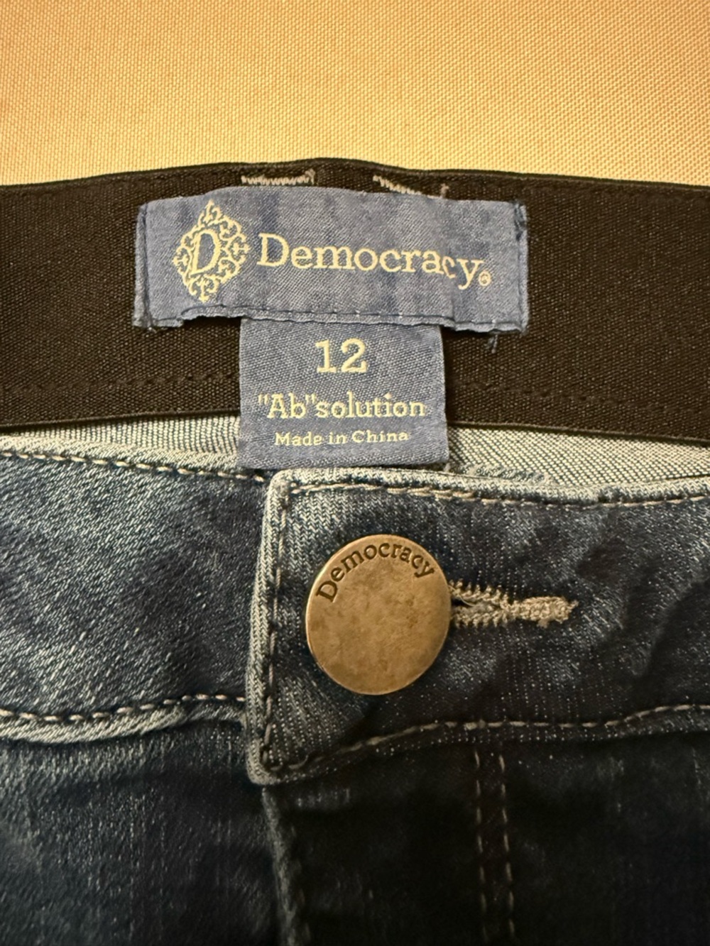 Democracy Ab-Solution Dark Indigo Straight Leg Ankle Length Cargo Jeans Size 12 - Picture 4 of 4
